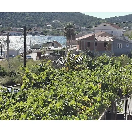 Kuca Za Odmor Neda Vinišće
